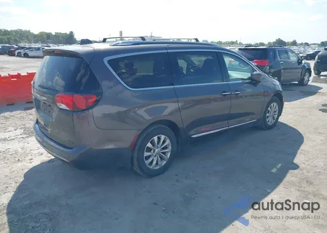 2019 Chrysler Pacifica Touring L z USA, uszkodzony, nr VIN 2C4RC1BG0KR680795